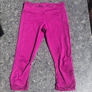 Cropped Lulu Lemon gym pant